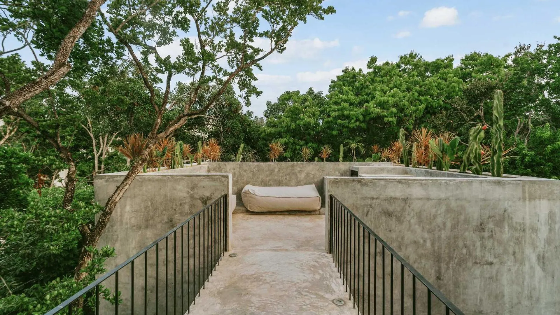 Shalva & Aviv Iconic Tulum Villas 200M Apart